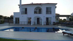 Girne / Alagadi 5+1 Özel Havuzlu Villa