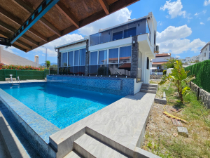 Girne / Karaağaç Müstakil 3+1 Özel Havuzlu Villa