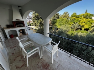 Girne / Çarşı Merkezinde 3+1 Günlük Kiralık Lüks Daire