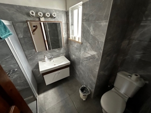 Girne / Çarşı Merkezi  2+1 lüks Daire,        Stadyum arkası