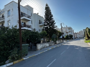 Girne / Çarşı Merkezi  2+1 lüks Daire,        Stadyum arkası