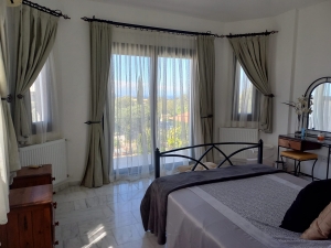 Girne / Çatalköy 4+1 Vista Villa